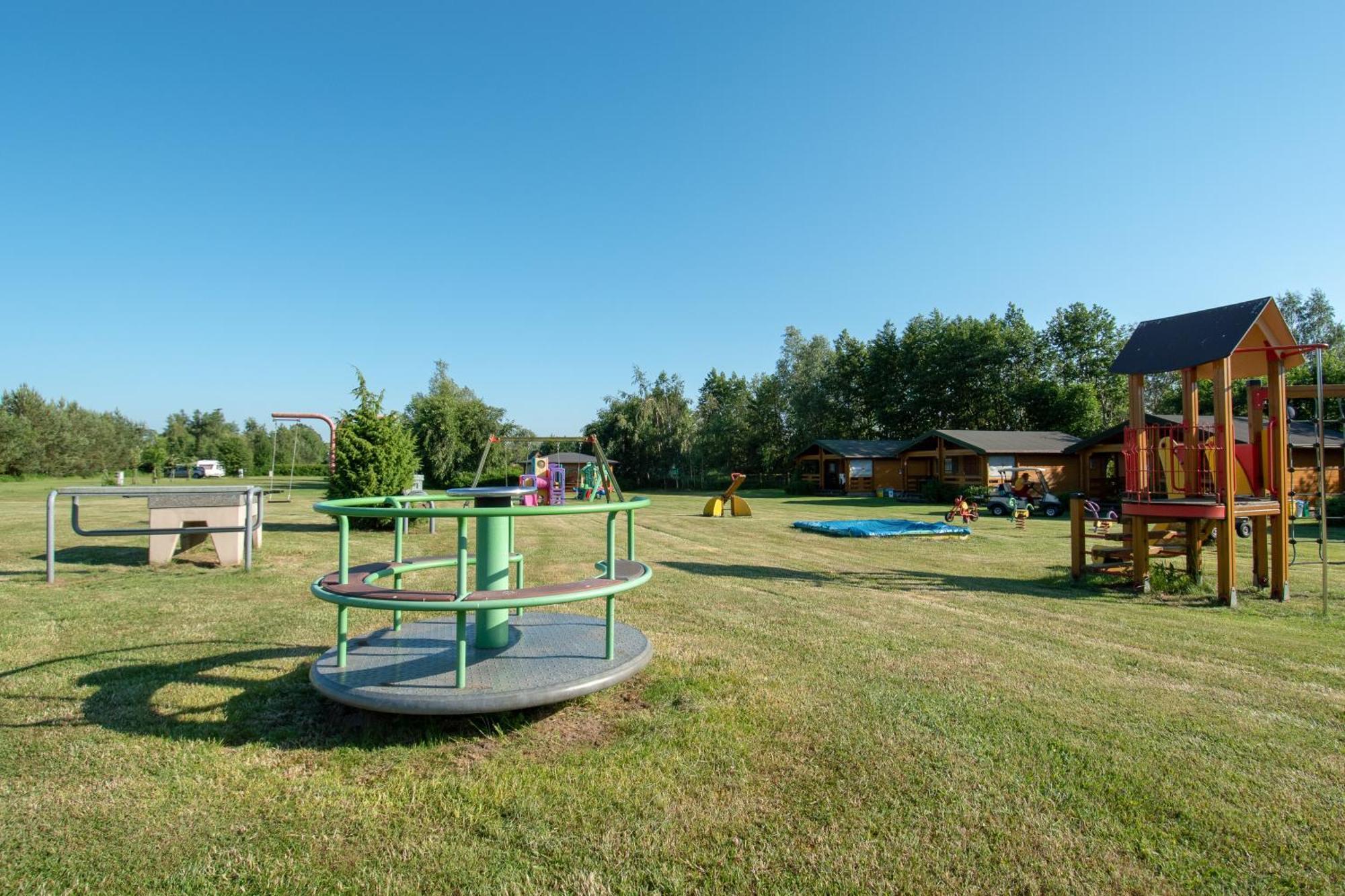 Bajkowy Zakatek Rusinowo - Dwa Baseny, Silownia, Plac Zabaw, Bardzo Blisko Plazy エクステリア 写真